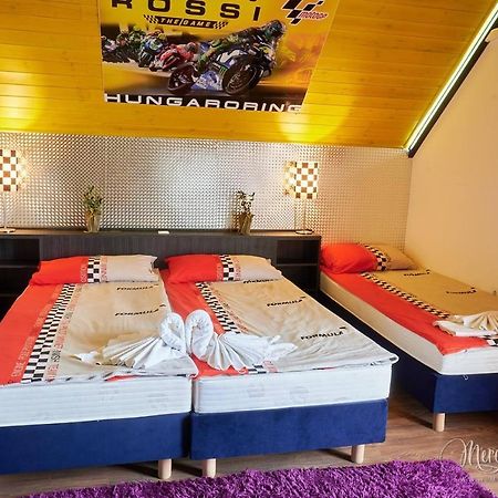 Kamaras Ring House Bed & Breakfast Mogyoród Dış mekan fotoğraf