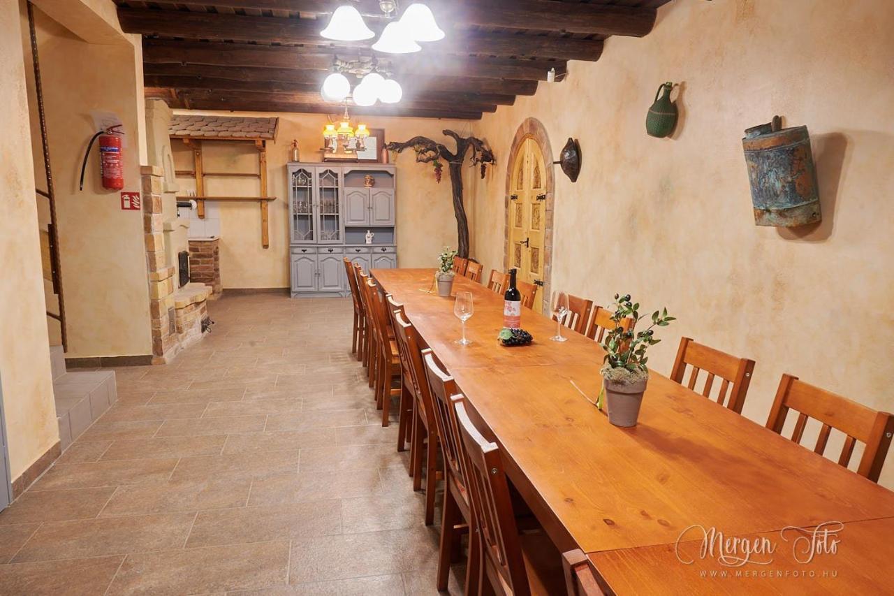 Kamaras Ring House Bed & Breakfast Mogyoród Dış mekan fotoğraf