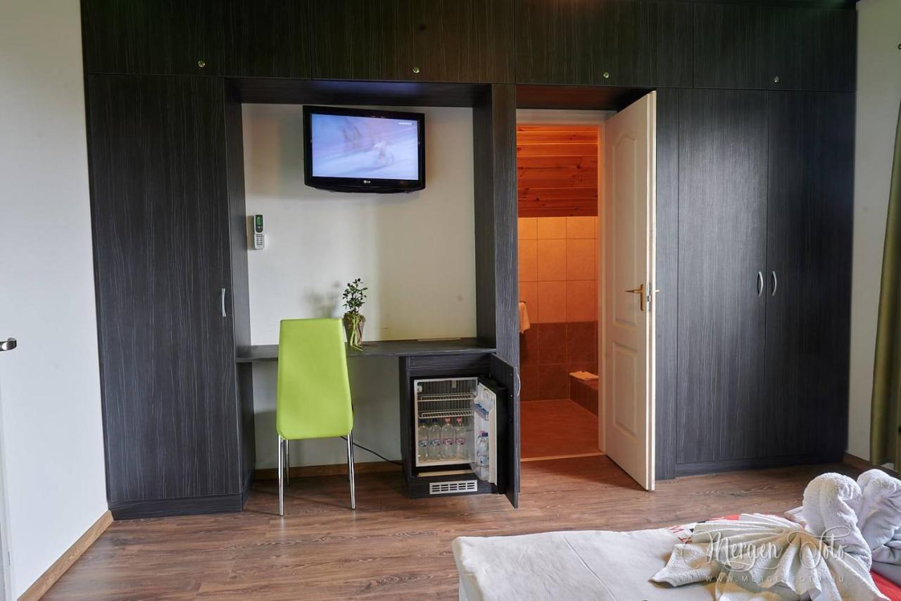 Kamaras Ring House Bed & Breakfast Mogyoród Dış mekan fotoğraf