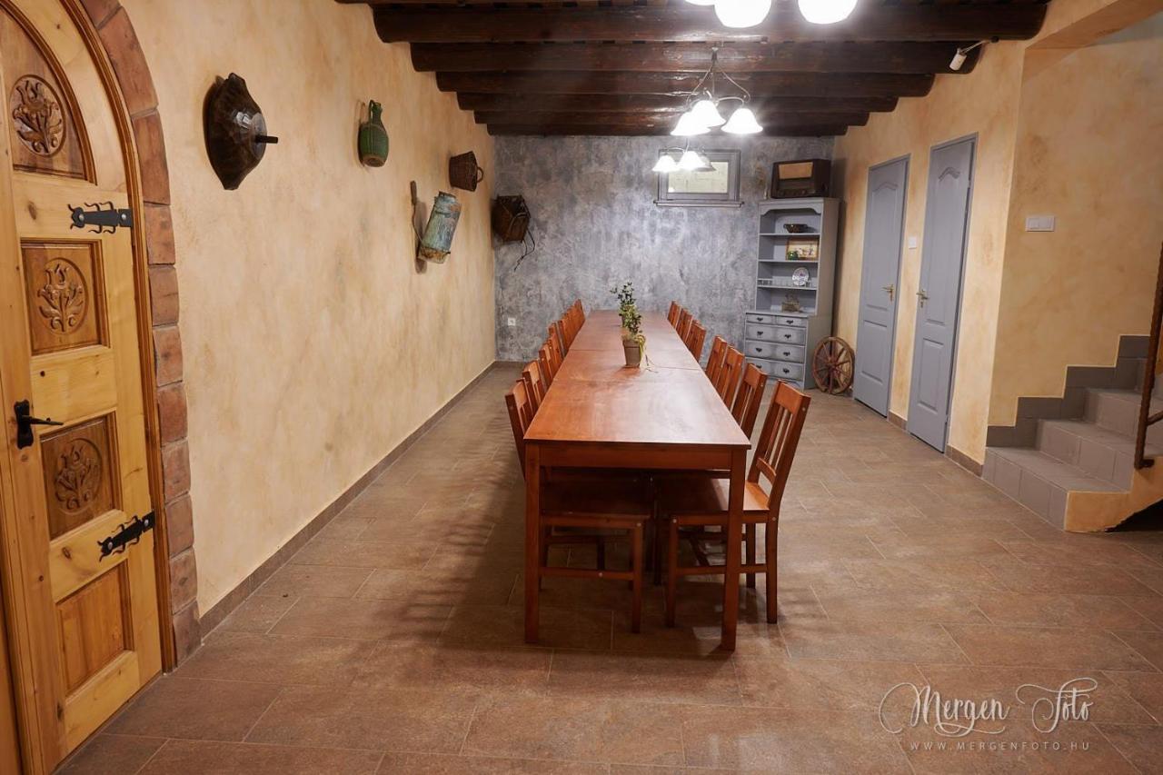 Kamaras Ring House Bed & Breakfast Mogyoród Dış mekan fotoğraf