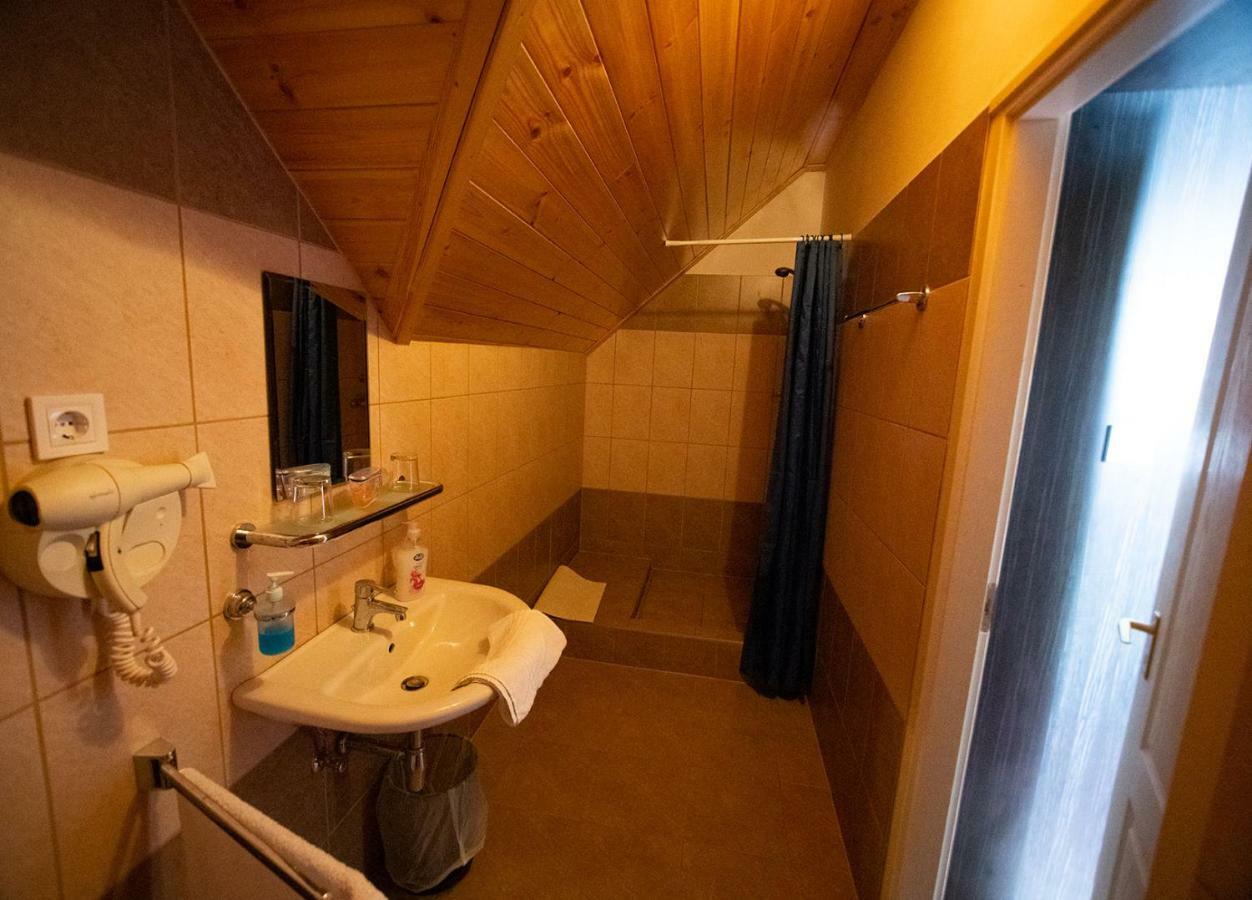 Kamaras Ring House Bed & Breakfast Mogyoród Dış mekan fotoğraf