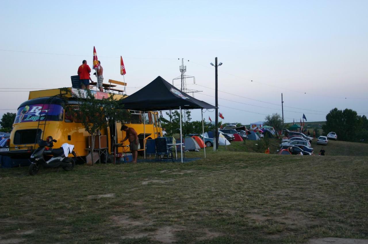 Kamaras Ring House Bed & Breakfast Mogyoród Dış mekan fotoğraf
